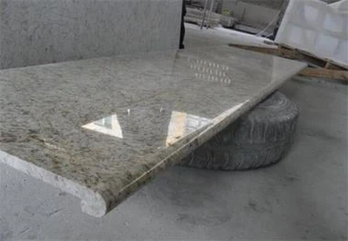 Mặt bàn đá granite trang trí nhẹ Giallo