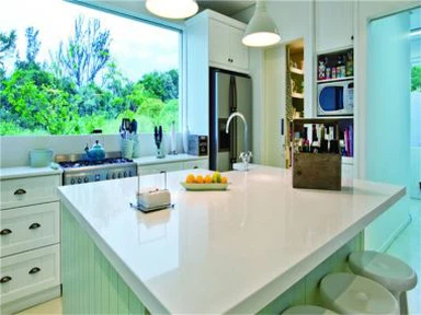 Mặt bàn thạch anh trắng tinh khiết