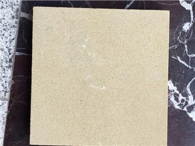 Tấm lát đá sa thạch màu vàng