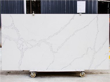 Thạch anh siêu trắng Calacatta
