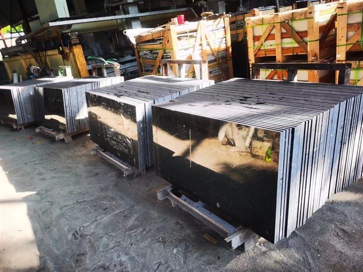Nero Marquina Marble Tile