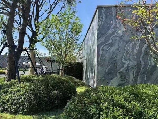 Portinari Quartzite exterior wall