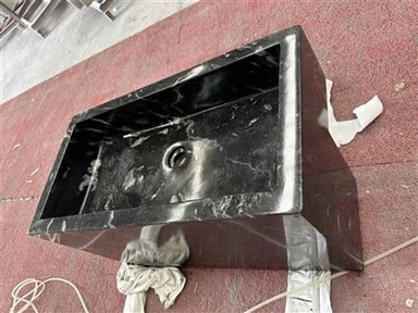 Chậu rửa tạp dề bằng đá granite đen