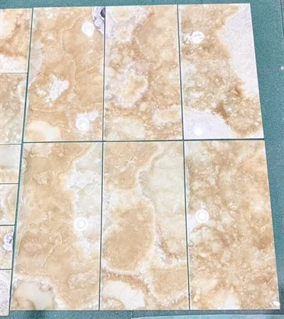 Gạch onyx vàng