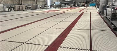 Tường bên ngoài gạch đá vôi